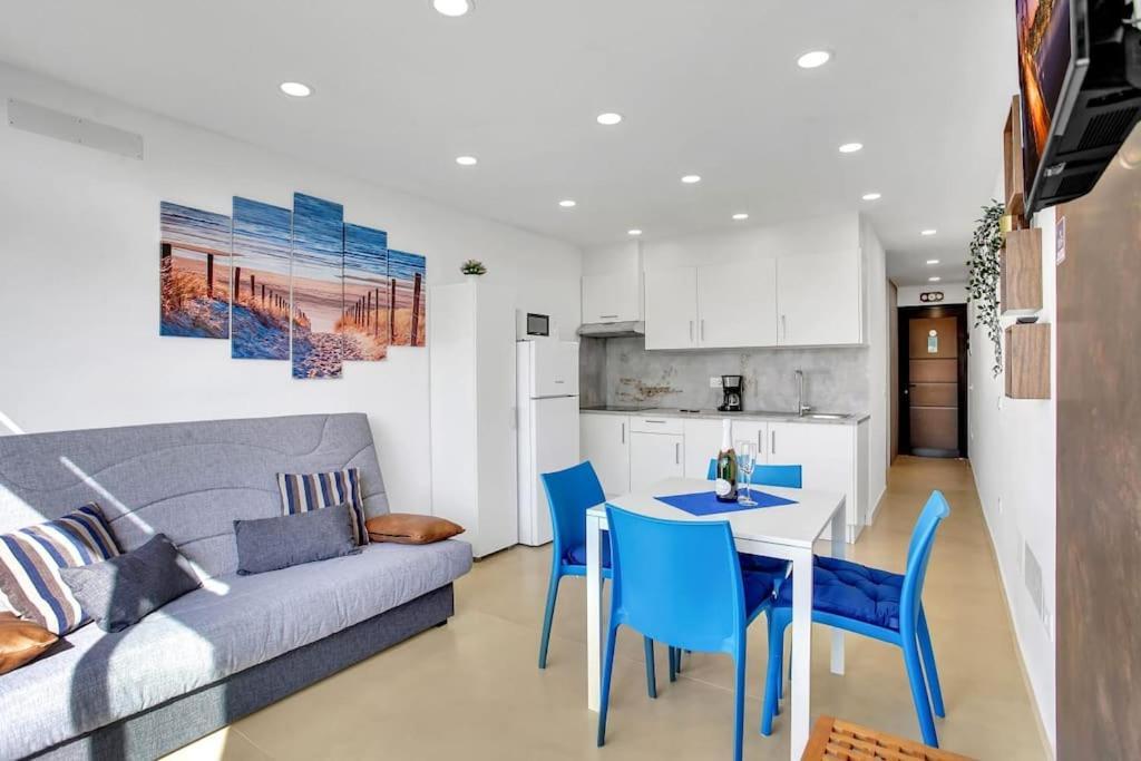 ארונה Studio In Torres Del Sol Griffin Near The Beach מראה חיצוני תמונה